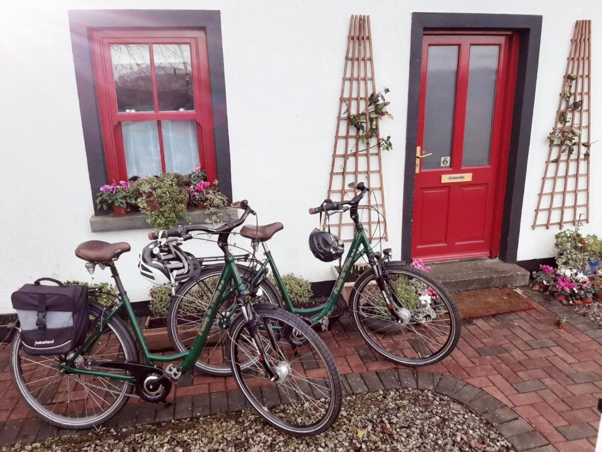 Nellys Bed And Bikes Hotel Westport Buitenkant foto